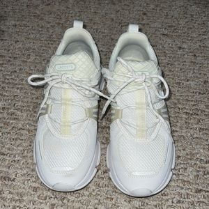 Lacoste tennis shoes